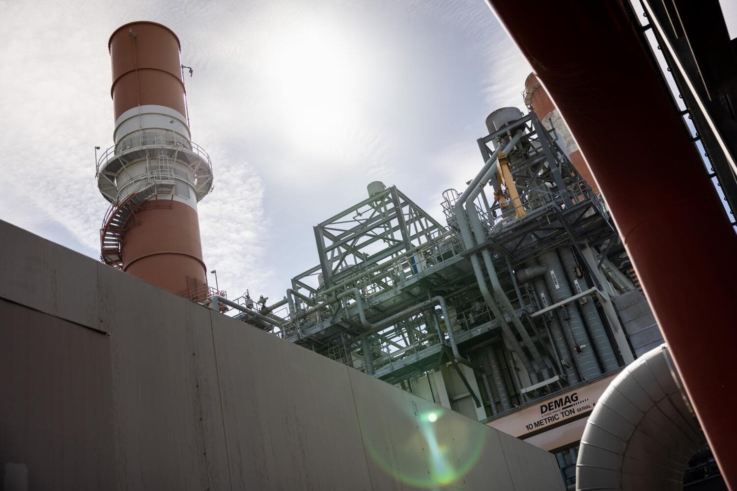 Letters to the Editor: Hydrogen is expensive and currently inefficient. The LADWP needs a backup plan