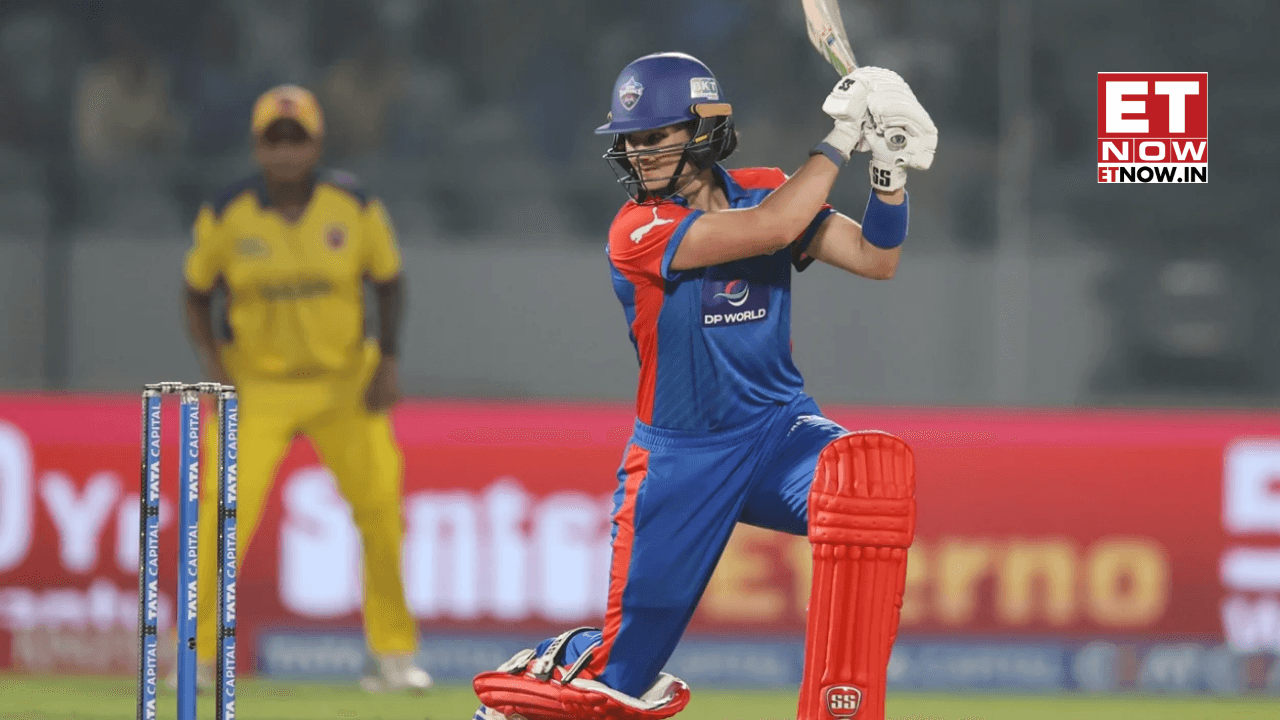 WPL Points Table 2026: What are the final standings after the DC vs UPW last league game of the season? Did MI qualify for the playoff?